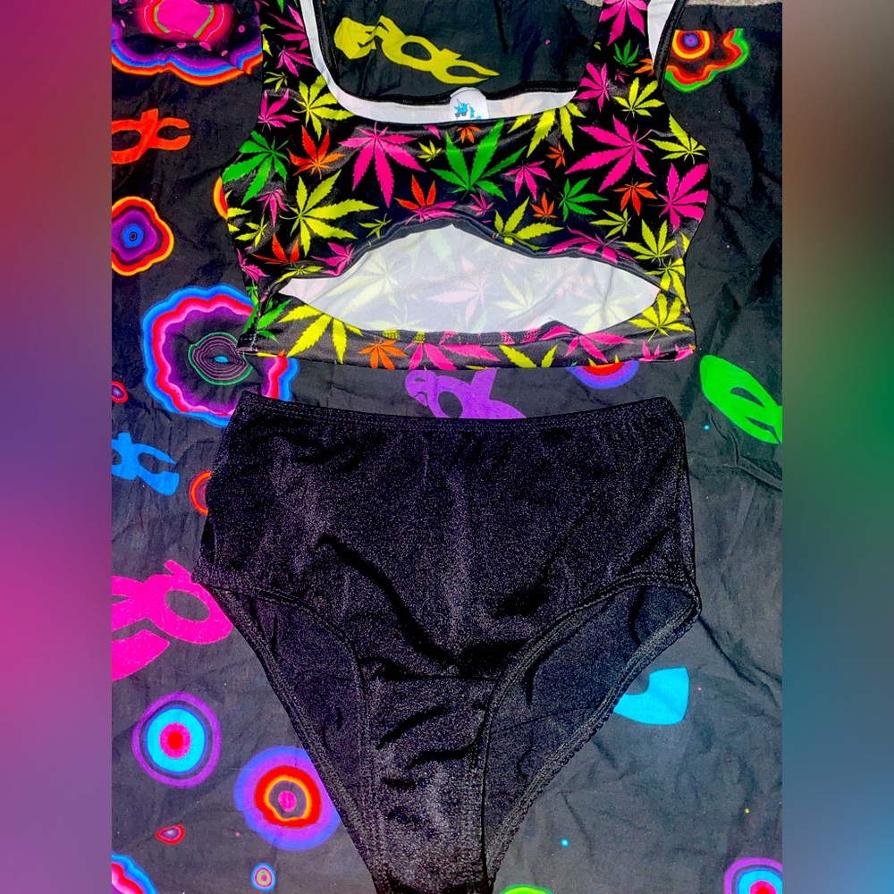 IHEARTRAVES Set RAVEWEAR